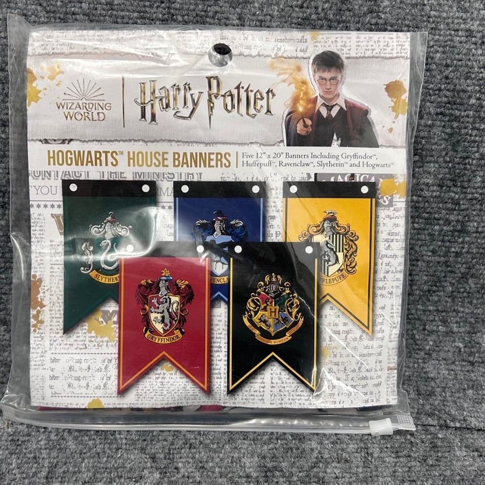 Harry Potter Hogwarts House Banners 5 Pack 12x20 Wizarding World Wall Decor NEW